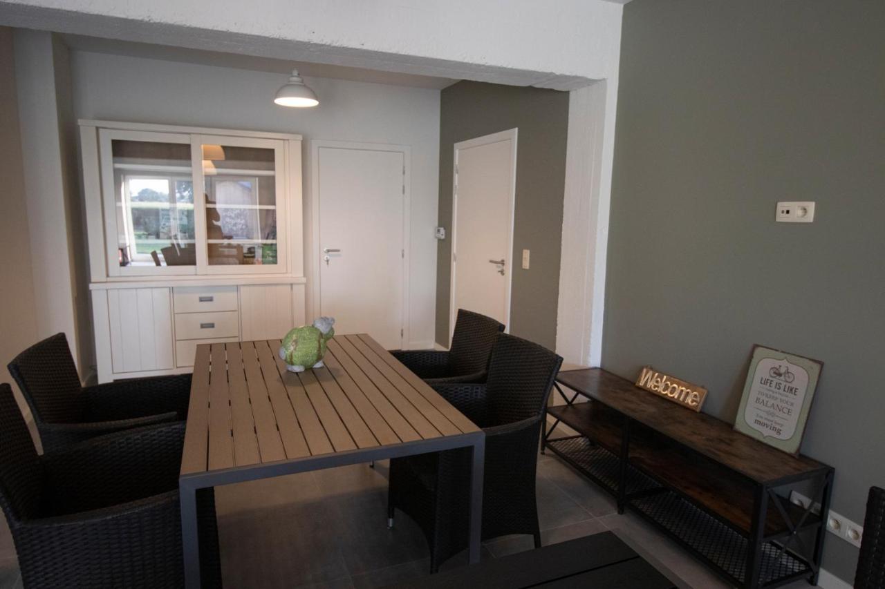 De Hoog Velden 14 Apartamento NeerNeerpelt Exterior foto